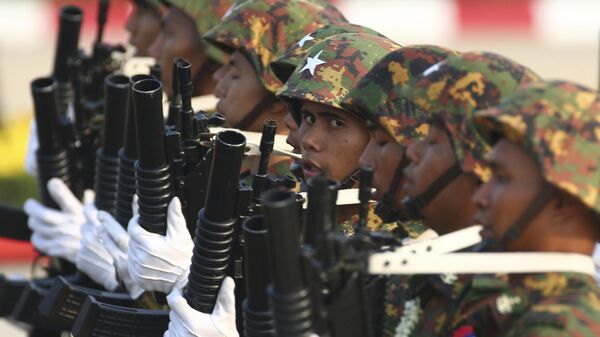Военнослужащие Мьянмы