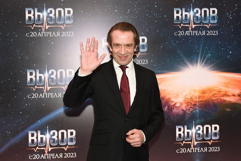 Художественный руководитель Московского театра Олега Табакова Владимир Машков на премьере фильма Вызов режиссера Клима Шипенко в кинотеатре КАРО 11 Октябрь в Москве Художественный руководитель Московского театра Олега Табакова Владимир Машков на премьере фильма Вызов режиссера Клима Шипенко в кинотеатре КАРО 11 Октябрь в Москве