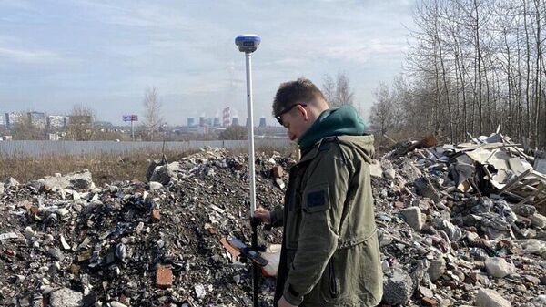 Незаконная свалка строительных отходов вблизи села Беседы в Ленинском городском округе