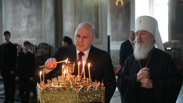 Председатель правительства РФ Михаил Мишустин во время посещения Троицкого собора в Свято-Троицком мужском монастыре в Тюмени