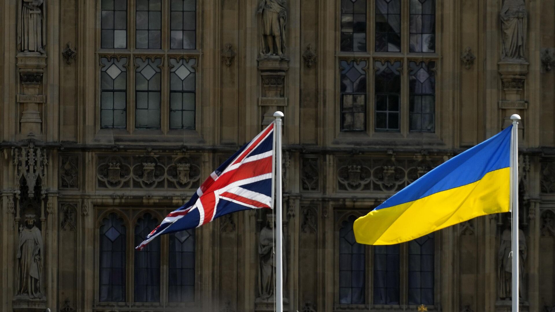 Флаги Британии и Украины - РИА Новости, 1920, 15.05.2023