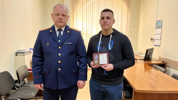 Матрос Владимир Тишкевич награжден медалью Следственного комитета России За высокую гражданственность