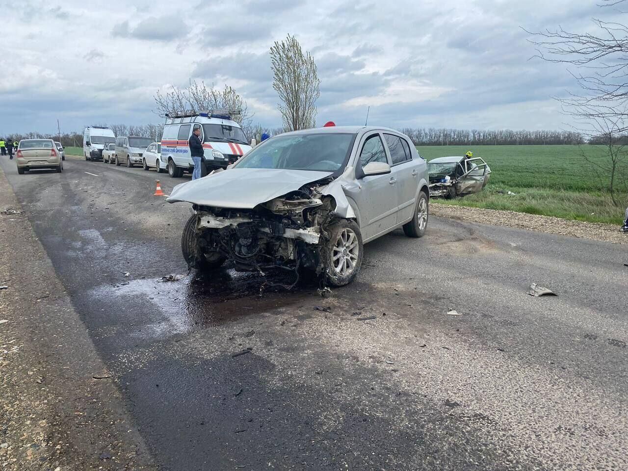 На Кубани три человека погибли в ДТП - РИА Новости, 14.04.2023