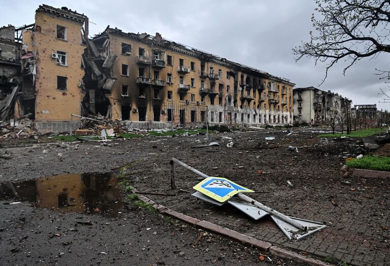 Разрушенные дома в центре Артемовска