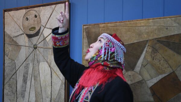 Картины Бориса Самсонова в Таймырском Доме народного творчества в Дудинке