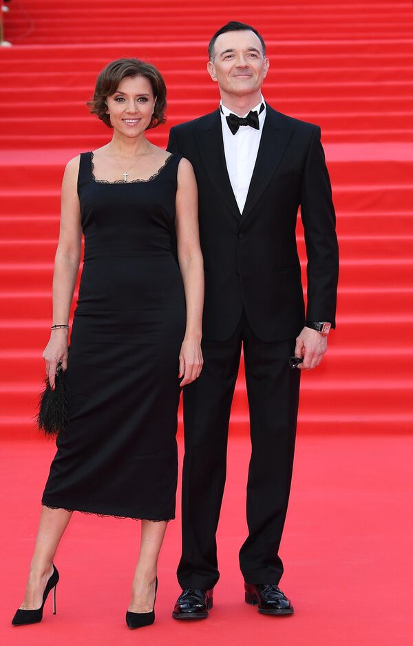 Актер Егор Бероев и его супруга, актриса Ксения Алферова на церемонии открытия 45-го Московского международного кинофестиваля