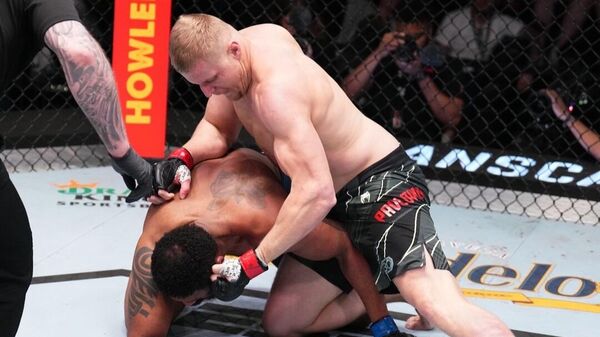 Павлович нокаутирует Блейдса в главном бою турнира UFC Вегас 71 