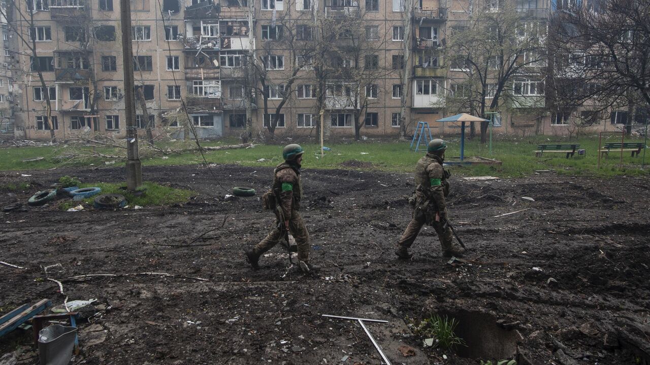 Жители Артемовска рассказали, как ВСУ минируют жилые дома в городе - РИА  Новости, 28.04.2023