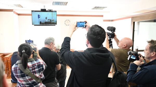 Журналисты в зале заседаний в Московском городском суде, где проходит рассмотрение апелляционной жалобы на арест Дарьи Треповой