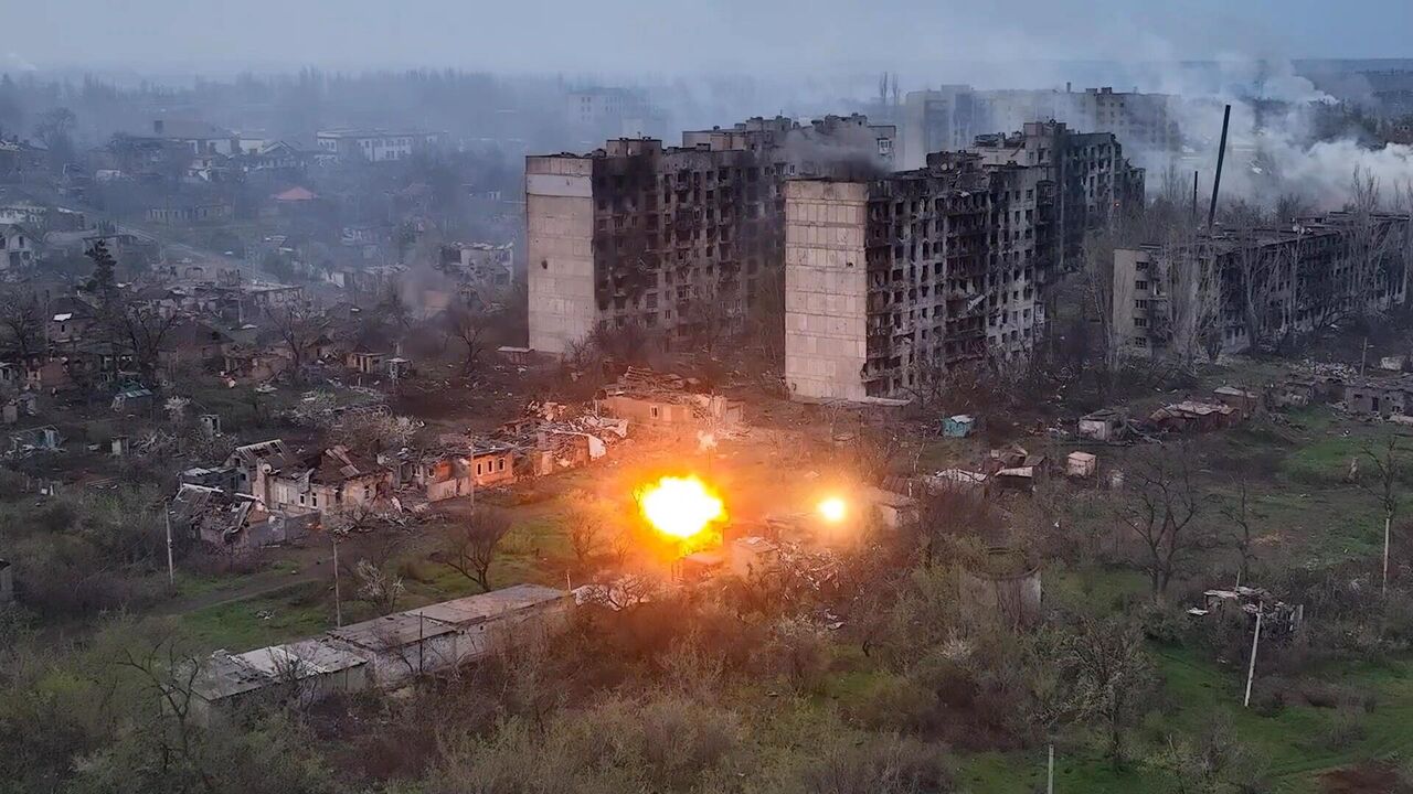 Жители Артемовска рассказали, что ВСУ провоцировали гибель мирных граждан -  РИА Новости, 20.05.2023