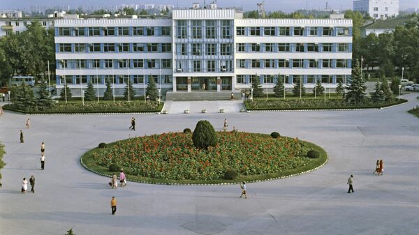 Здание Горисполкома в Анапе. 1982 год