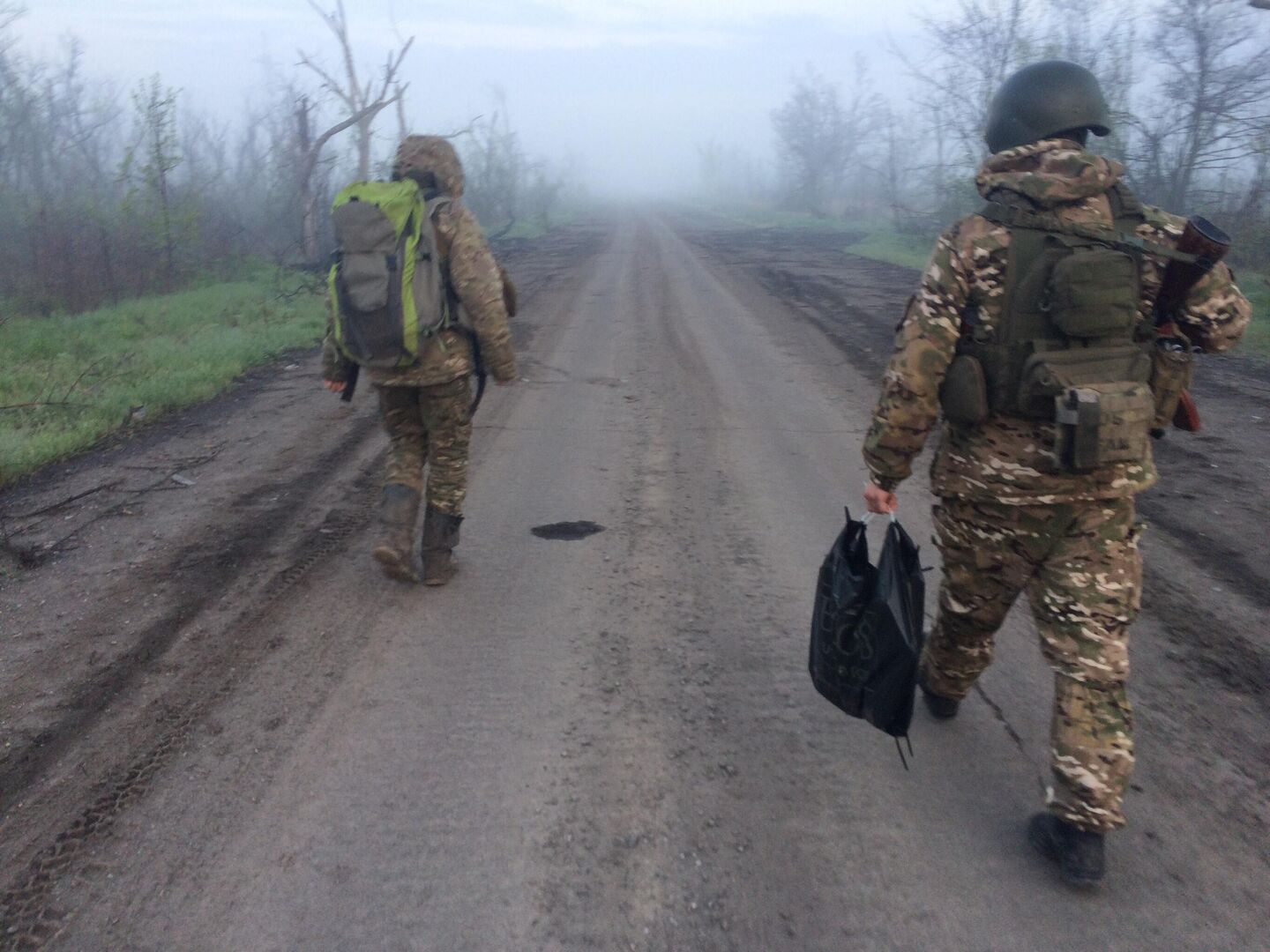 Бойцы заходят на позиции Бойцы заходят на позиции