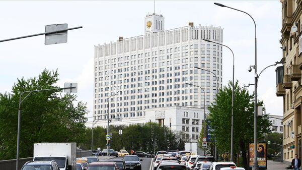 Дом Правительства Российской Федерации на Краснопресненской набережной в Москве