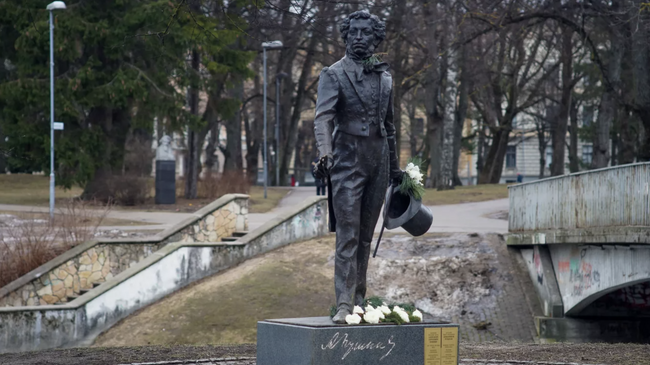 Памятник Александру Сергеевичу Пушкину в Риге