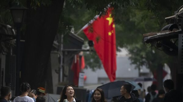 Девушки на улице в Пекине