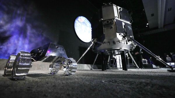 Модели посадочного модуля и лунохода в рамках частной программы исследования Луны HAKUTO-R 