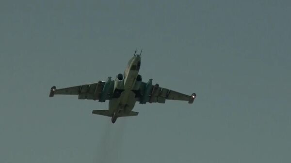 Боевой вылет штурмовиков Су-25. Кадры Минобороны РФ