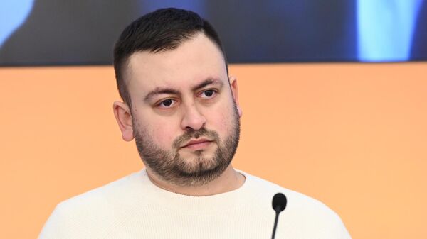 Журналист, шеф-редактор Sputnik Литва и ведущий радио Sputnik Марат Касем