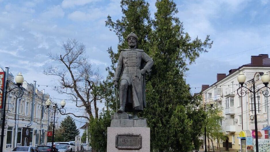 Памятник первому русскому генералиссимусу Алексею Шеину в Азове - РИА Новости, 1920, 15.08.2024