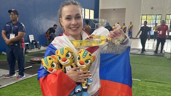 Российская тяжелоатлетка Кристина Новицкая