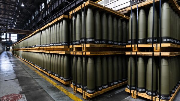 155-миллиметровые гаубичные снаряды M795 на заводе боеприпасов в Скрэнтоне, США