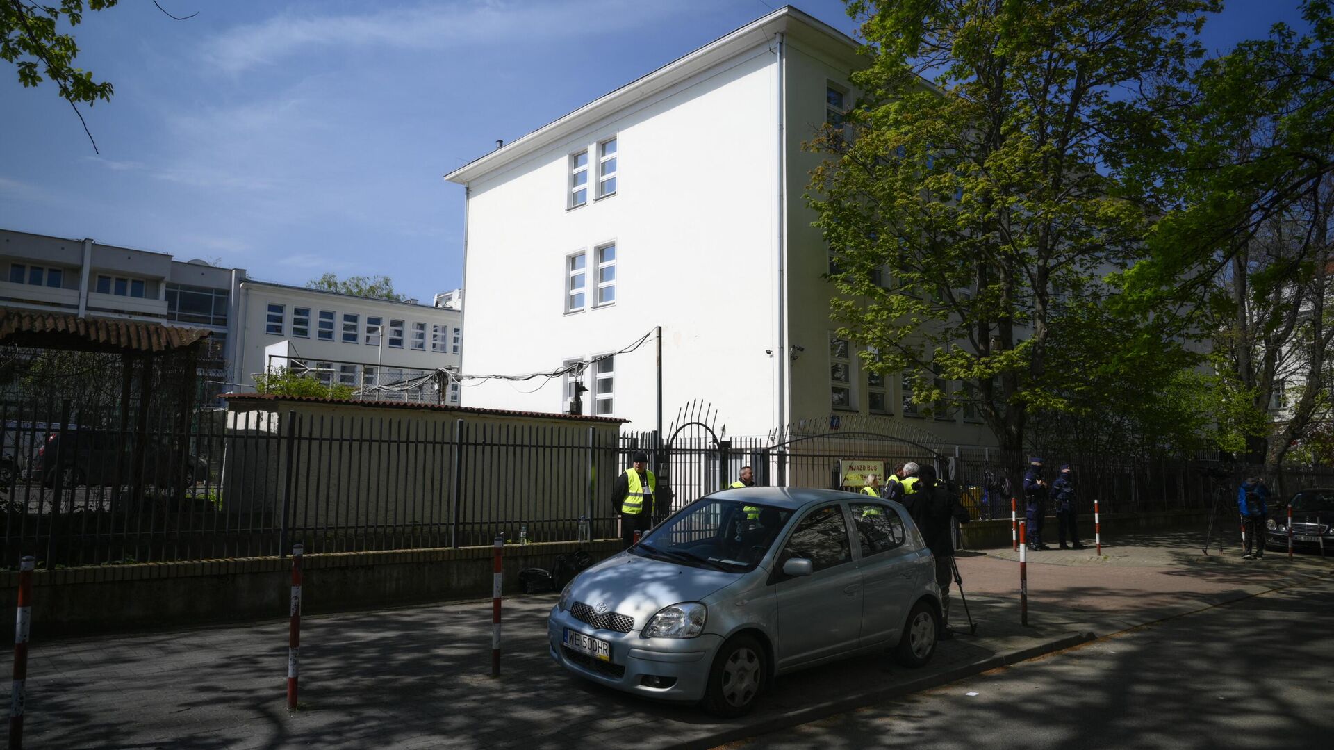 Ситуация возле школы при посольстве России в Варшаве - РИА Новости, 1920, 29.04.2023