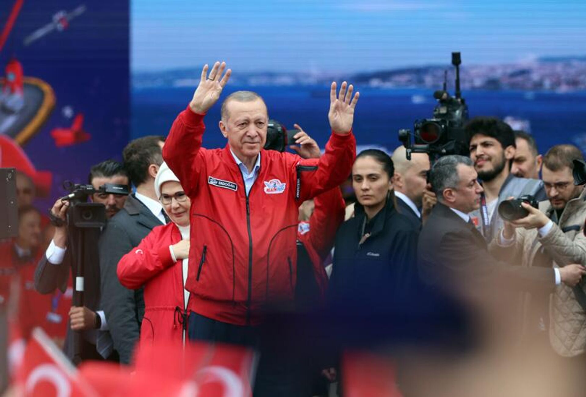 Президент Турции Реджеп Тайип Эрдоган на фестивале авиакосмических технологий Teknofest в Стамбуле - РИА Новости, 1920, 05.05.2023