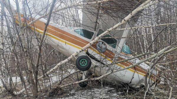 На месте жесткой посадки частного легкомоторного самолета в Новосибирске