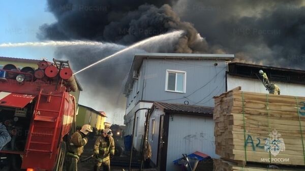 Пожар в цехе по распилке древесины в селе Чугуевка Приморского края