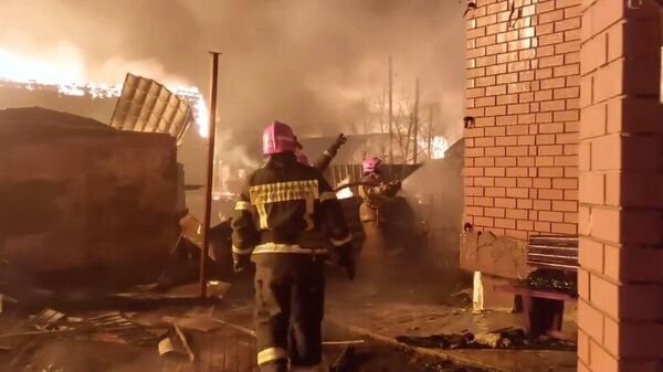 Тушение пожара в селе Успенка в Тюменской области