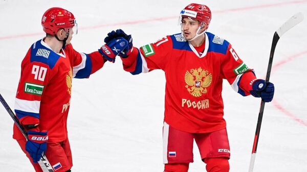 Хоккеисты сборной команды Россия 25 в товарищеском матче.