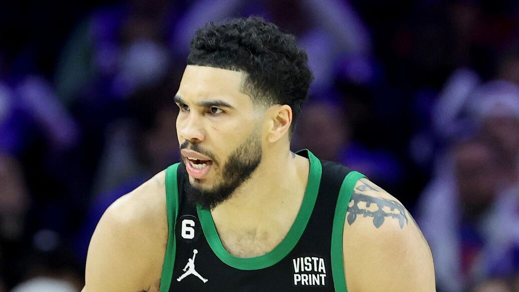 Чемпион НБА Тейтум перенес операцию и выбыл до конца сезона