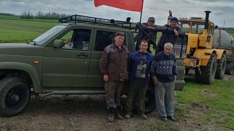 Фермеры Брюховецкого района Кубани передали УАЗ Пикап бойцам подразделения в ЛНР - РИА Новости, 1920, 05.05.2023