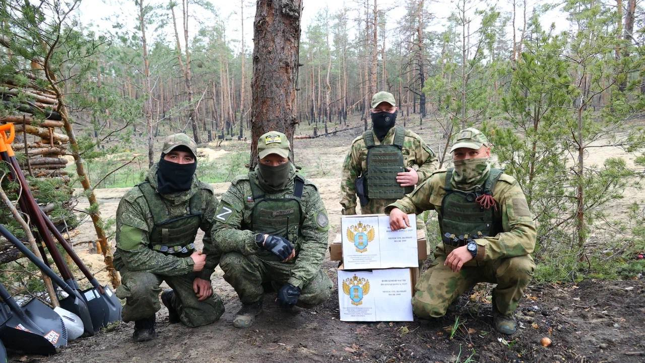 Губернатор Новгородской области Андрей Никитин отвез военным в ЛНР спутникове антенны и тепловизоры - РИА Новости, 1920, 01.05.2023