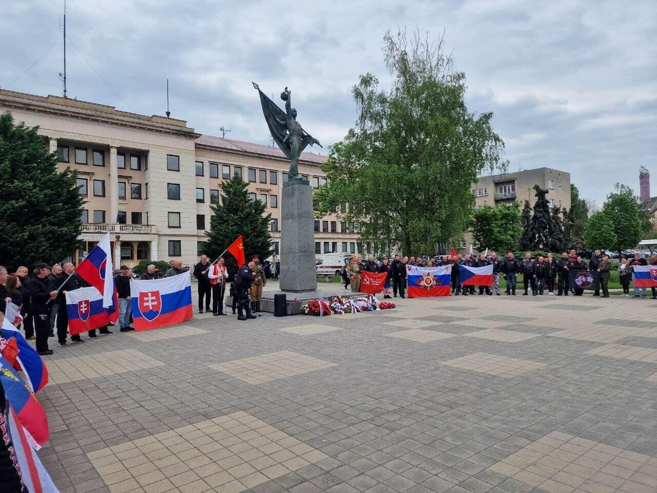 Участники мотопробега ко Дню Победы над фашизмом в городе Нитра, Словакия - РИА Новости, 1920, 06.05.2023