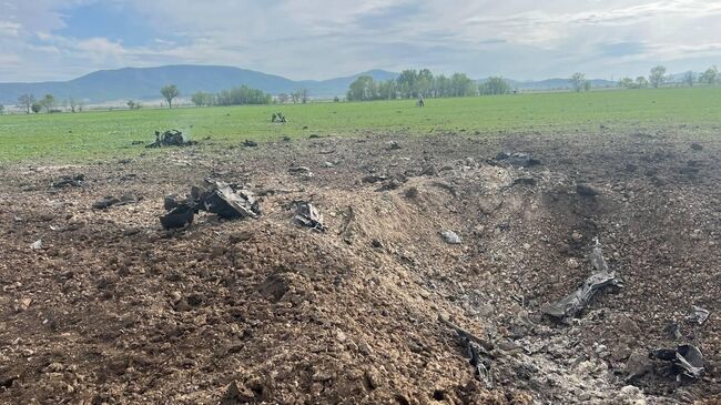 Обломки ракеты, которую сбили над Крымом, в районе села Приветное