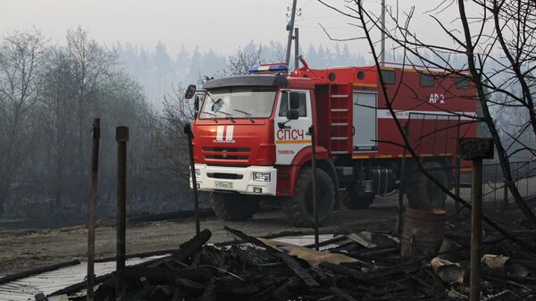 Пожарная машина в селе Успенка в Тюменской области