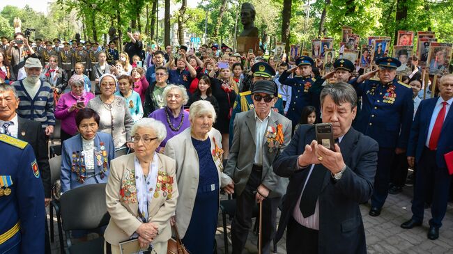 Ветераны-блокадники и представители ветеранских организаций 