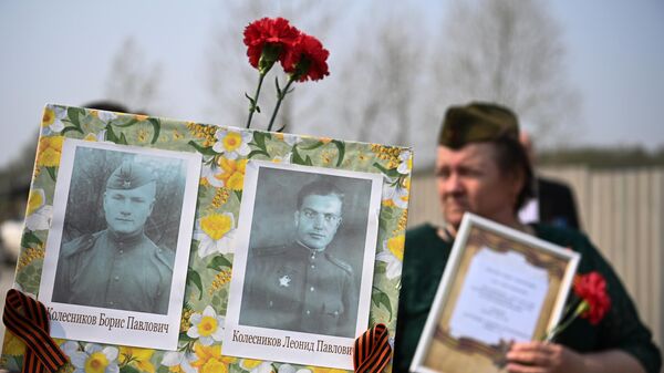 Участники акции Бессмертный полк в Новосибирске