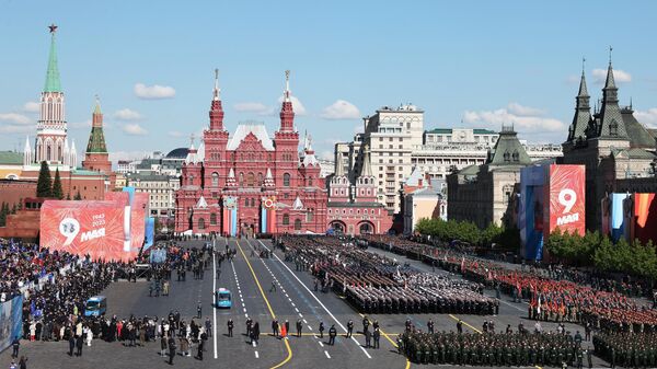 Перед началом военного парада в честь 78-й годовщины Победы в Великой Отечественной войне на Красной площади в Москве