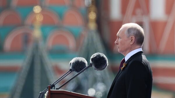Президент РФ Владимир Путин выступает на параде в Москве, посвященном 78-й годовщине Победы в Великой Отечественной войне