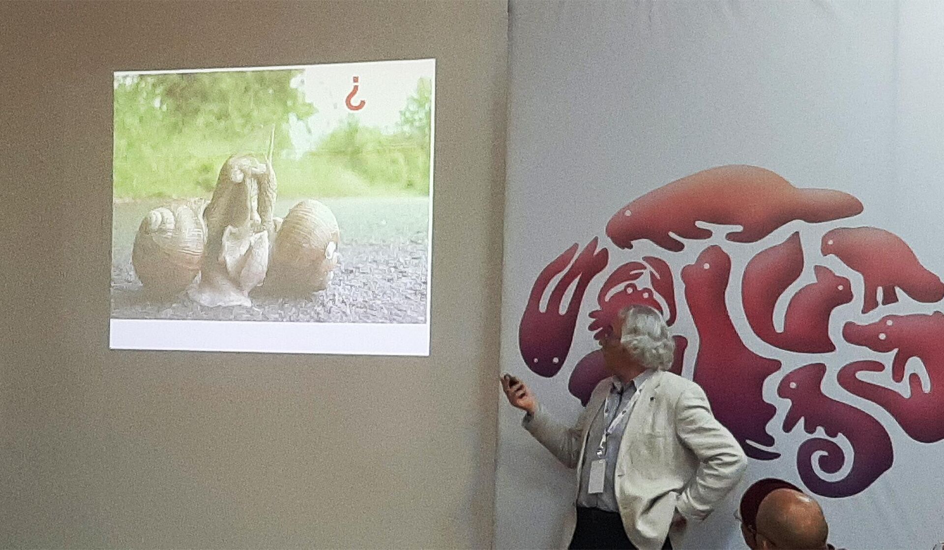 Академик Балабан рассказывает об улитках на конференции Сознание животных в Дхарамсале - РИА Новости, 1920, 11.05.2023