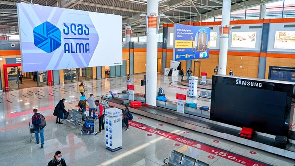 Зона выдачи багажа в аэропорту Тбилиси имени Шота Руставели