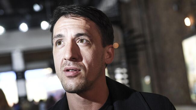 Актер Артур Смольянинов