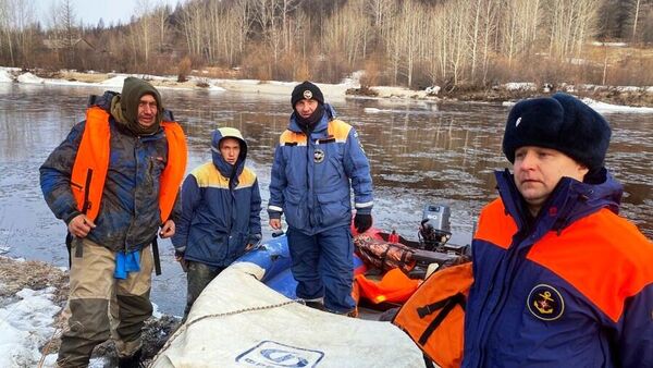 Спасатели в Якутии эвакуировали жителя Нерюнгринского района, застрявшего в лесу из-за паводка