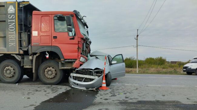  ДТП в Омске с участием автомобиля Тойота Королла