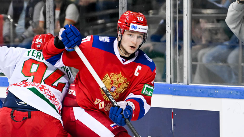 Первый гол Бардакова помог "Колорадо" победить в предсезонной игре НХЛ