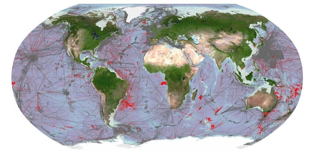 Области глобального морского дна, нанесенные на карту до 2021 года включительно (серым) и добавленные в 2022-м (красным) - РИА Новости, 1920, 15.05.2023