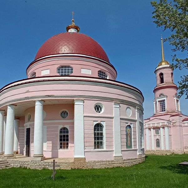 Кашары, храмовый комплекс, который в народе называют кулич и свечка Кашары, храмовый комплекс, который в народе называют кулич и свечка
