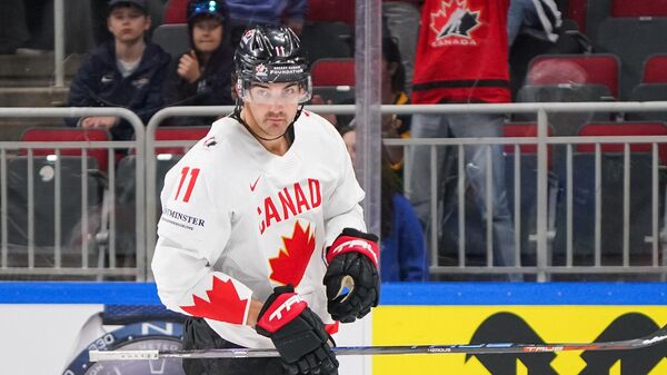 Канадский хоккеист Джек Макбейн на чемпионате мира 2023 года